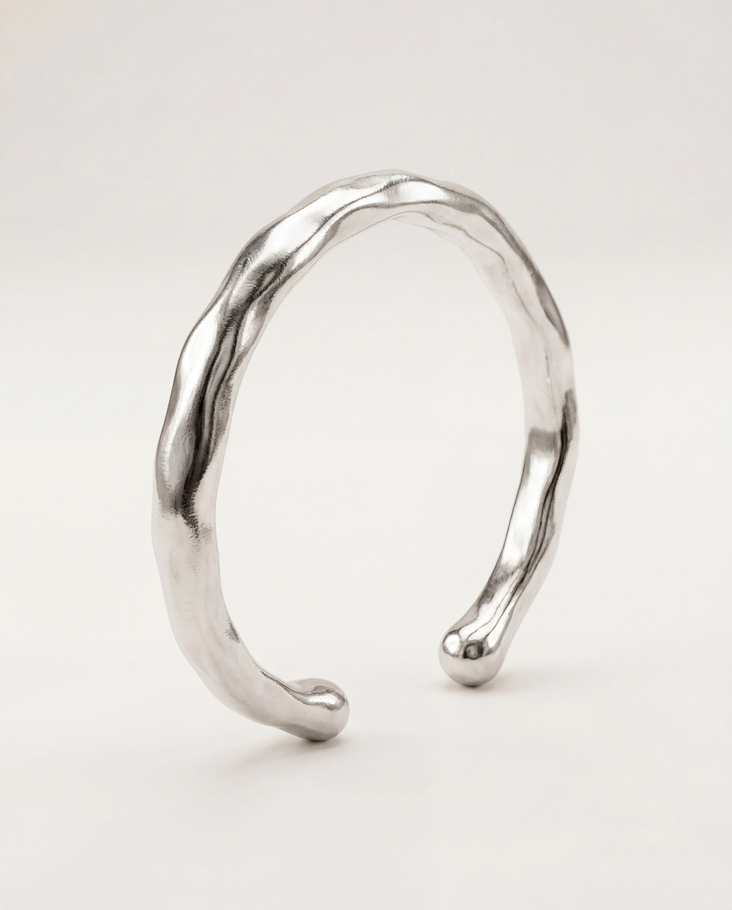 Hera CUFF